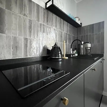 2 Apartment *